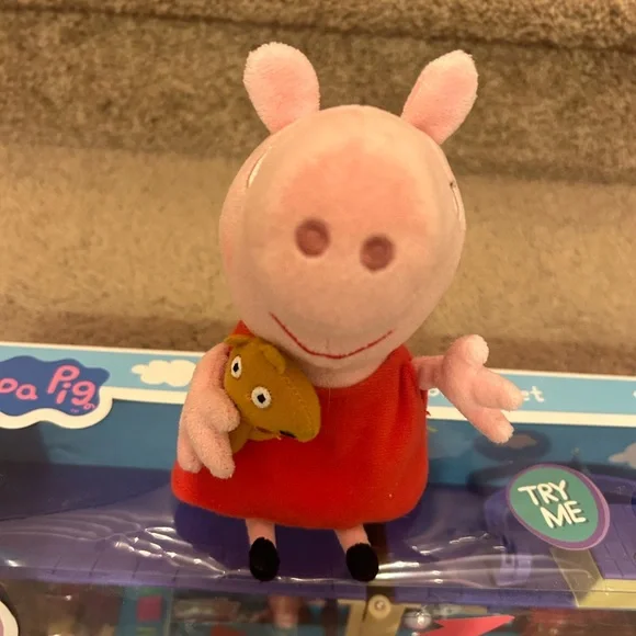 Peppa Pig School Playset & Figures NEW !! - Picture 6 of 9